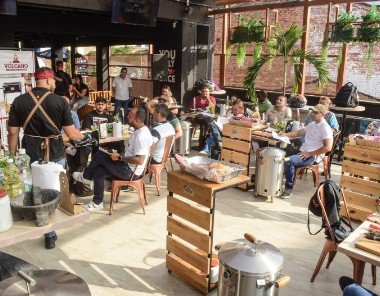 Taller de asados en la terraza de Plazuela Municipal